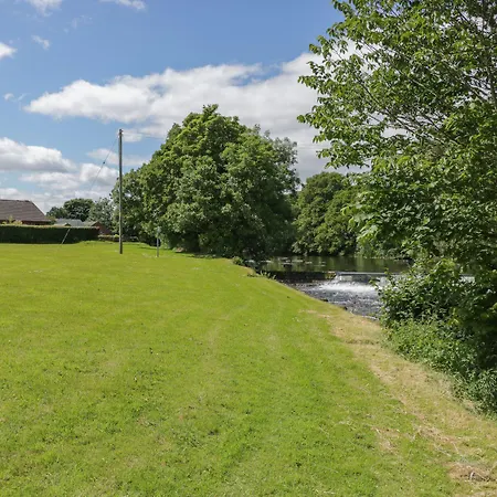 Jubilee Ground-floor Double Bedroom Ferienhaus Penrith
