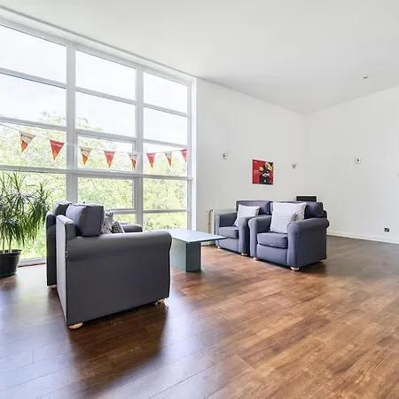 Jubilee Ground-floor Double Bedroom Penrith